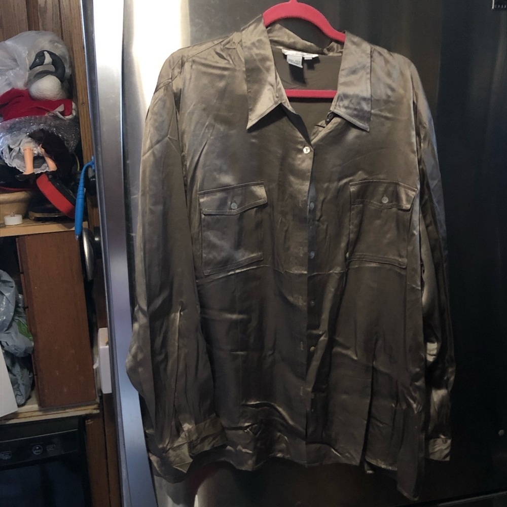 Vintage Ninety Silk Shirt- 485 $50 or $40 w/offer